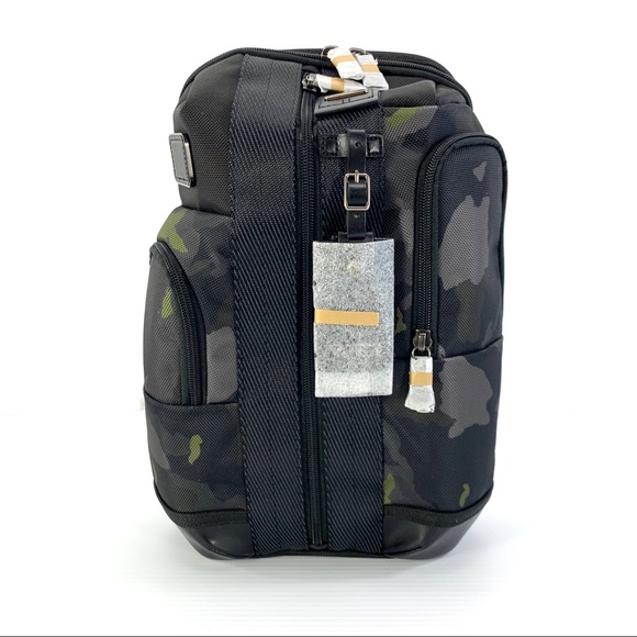 tumi higgins sling backpack